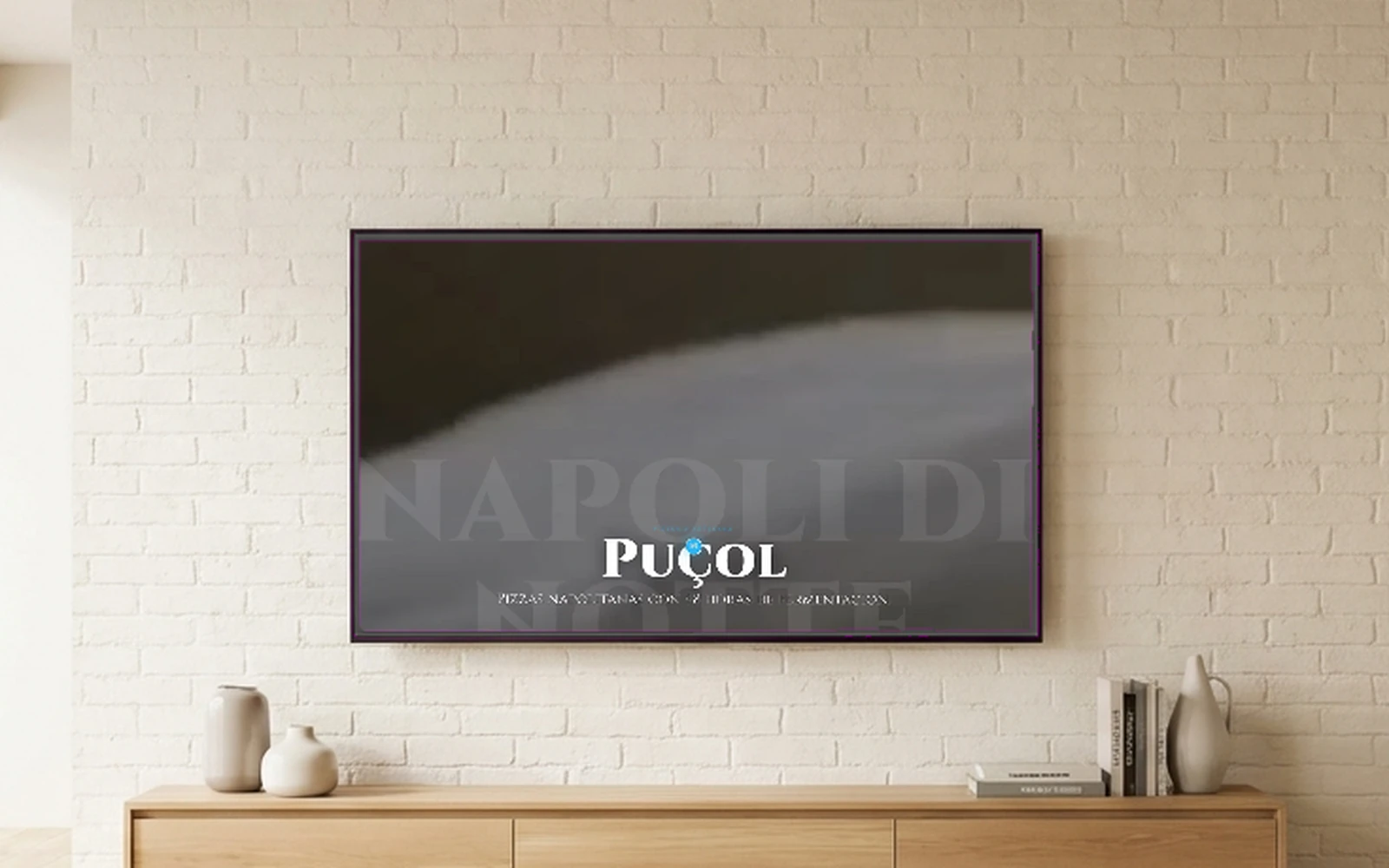 La sección de historia y local de Napoli Di Notte en una pantalla de pared